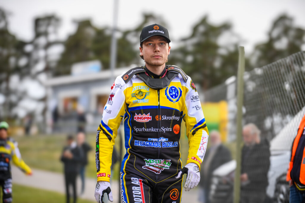 Knapp förlust borta mot Lejonen